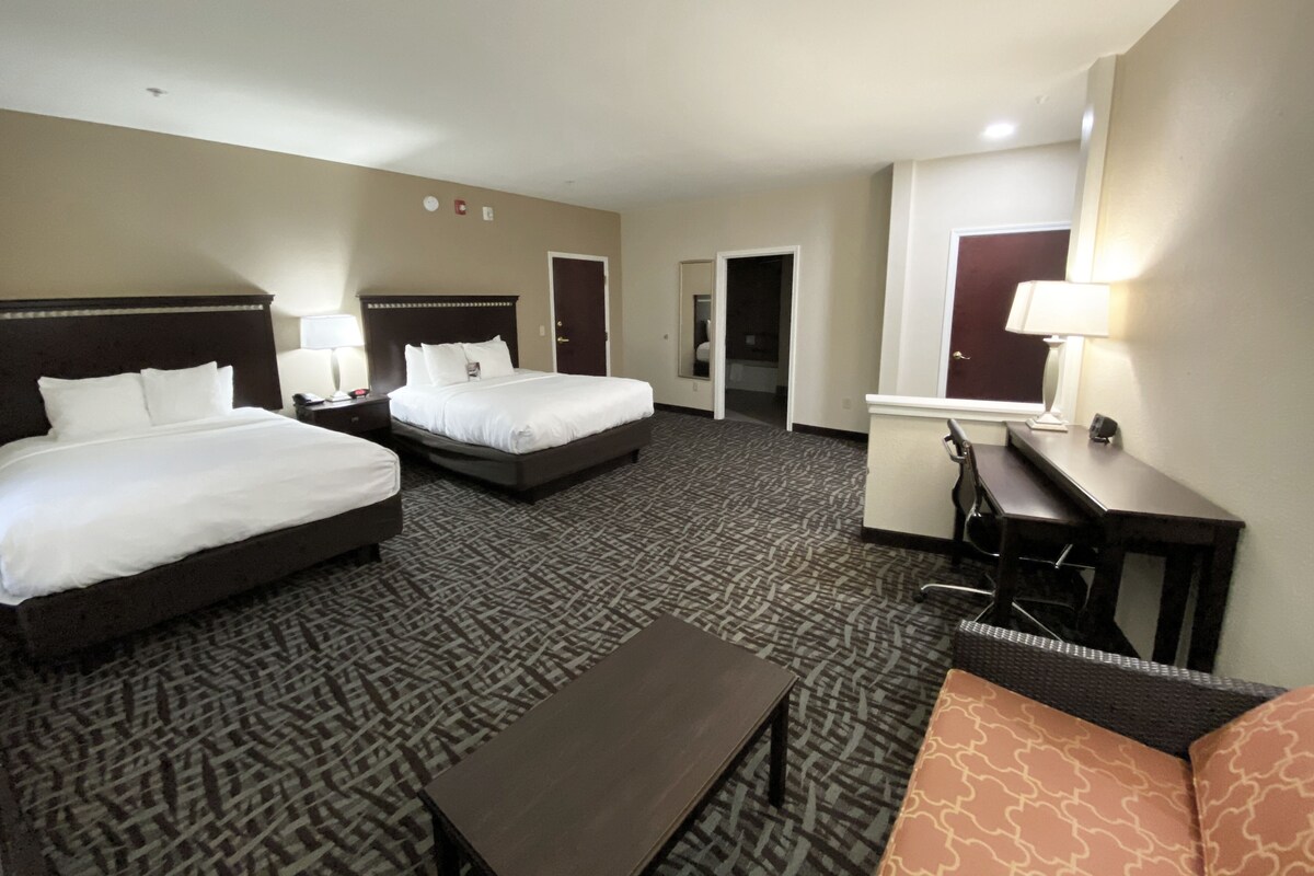 Egyptian cotton sheets, premium bedding, down comforters, pillowtop beds