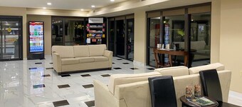 金斯灣海軍基地區凱富全套房飯店