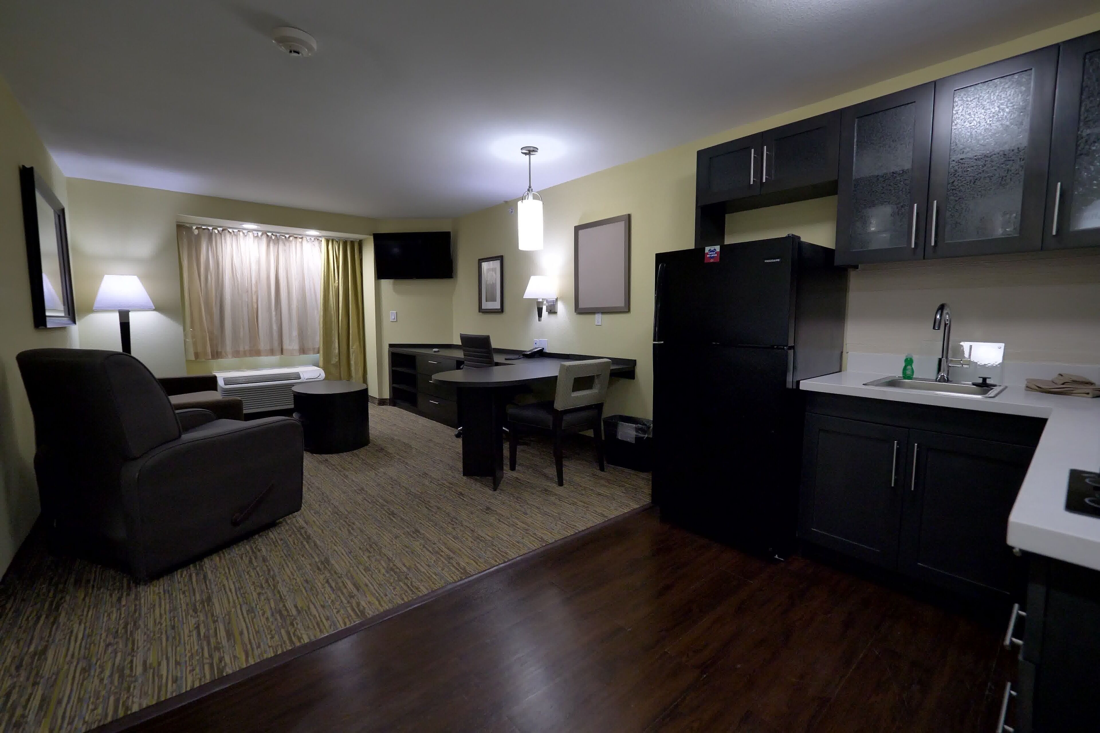 studio suite, 2 queen beds | private kitchen | coffee/tea maker