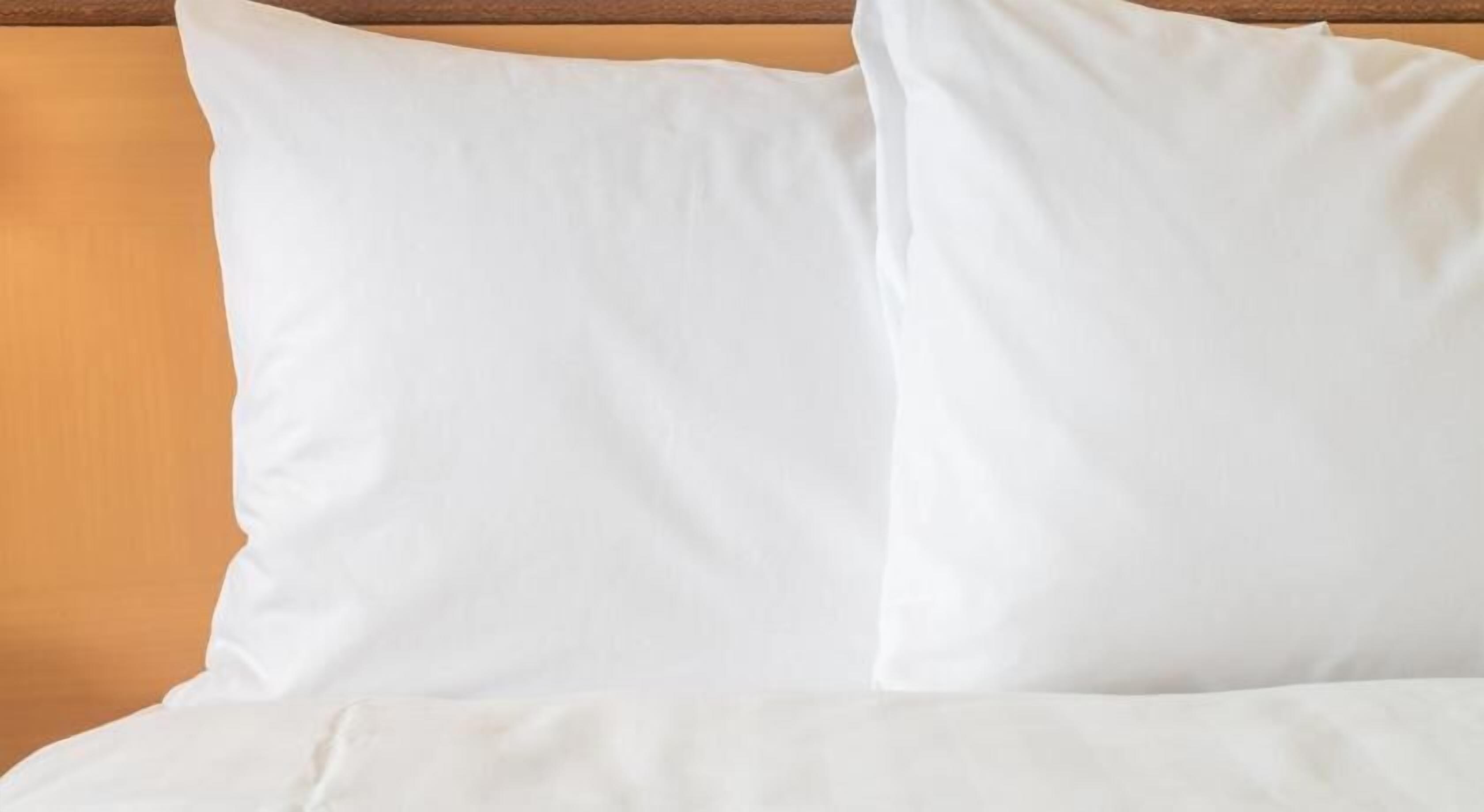 Premium bedding, in-room safe, desk, laptop workspace