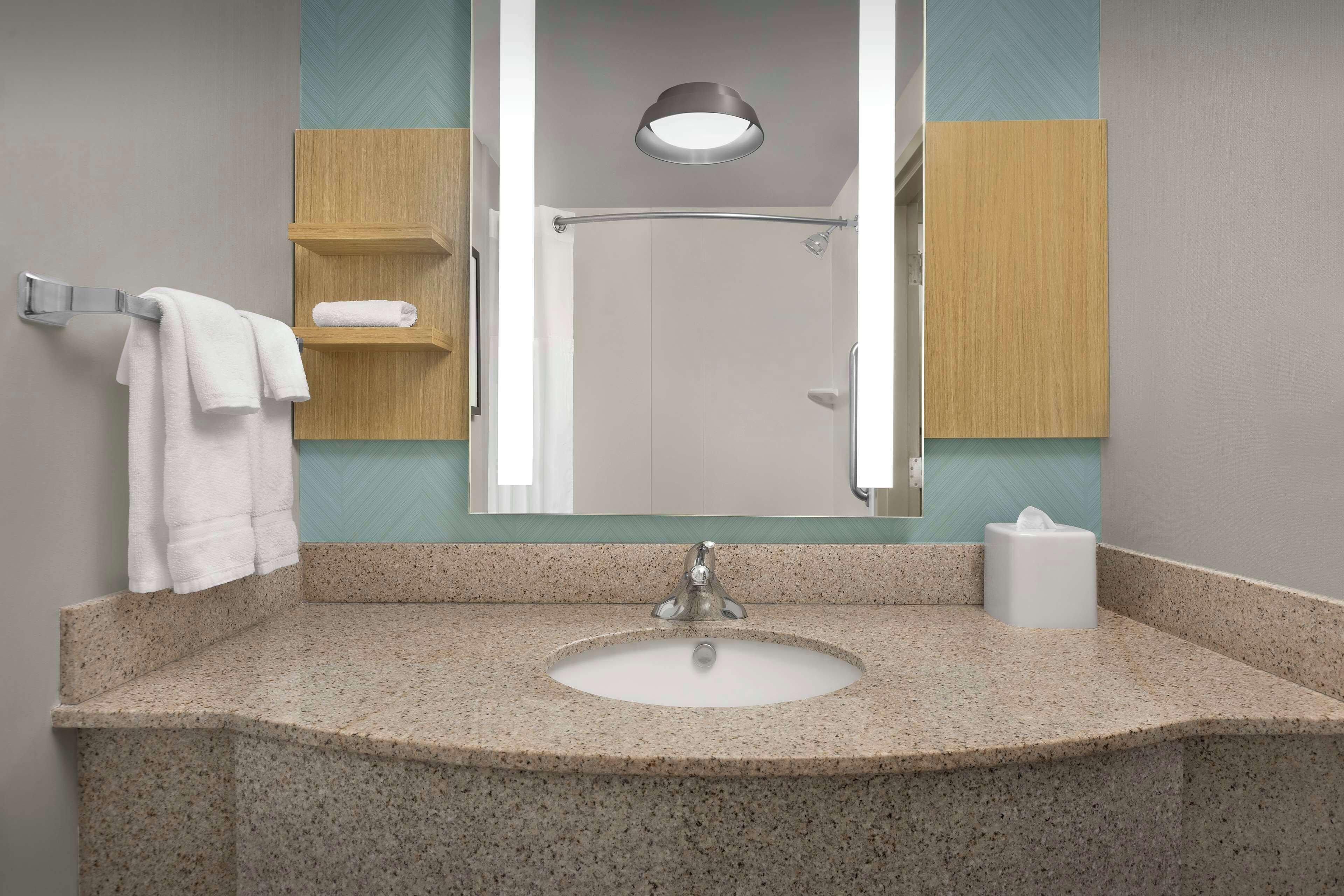 combined shower/bathtub, free toiletries, hair dryer, towels