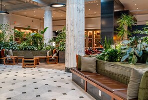 Lobby - Emery, Autograph Collection Hotel (Minneapolis)