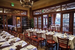 3 Restaurants; Frühstück, Mittagessen und Abendessen werden serviert