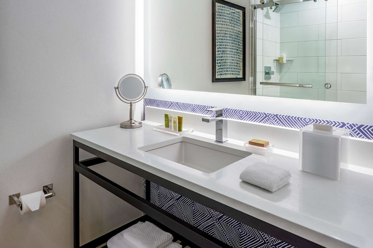 Bathroom shower