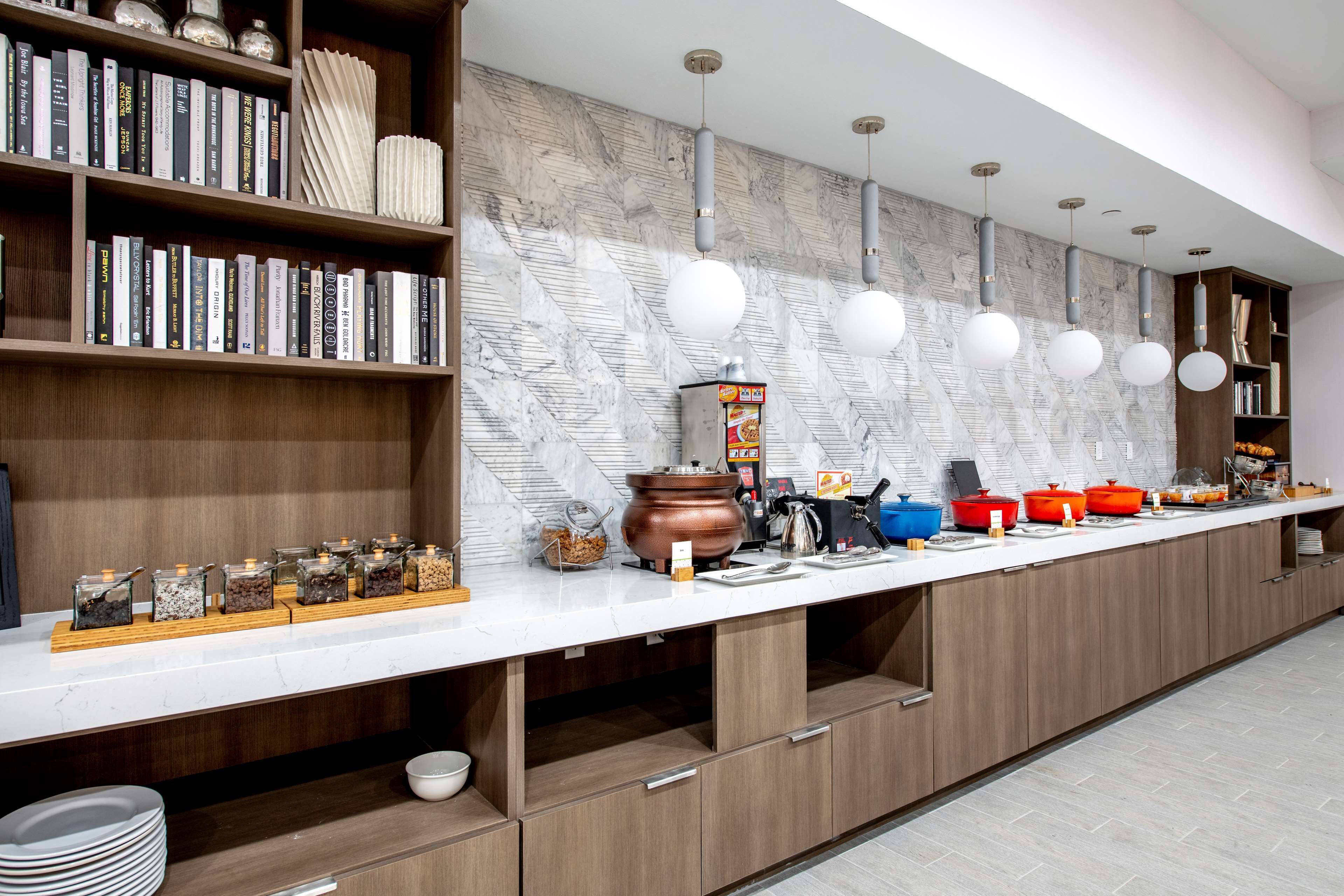 daily cooked-to-order breakfast for a fee