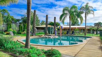 Outdoor pool, pool loungers