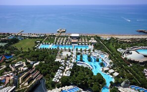 2 indoor pools, 5 outdoor pools, pool umbrellas, sun loungers - Susesi Luxury Resort - All Inclusive (Serik)
