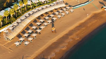 Privatstrand in der Nähe, Cabañas (gegen Gebühr), Liegestühle