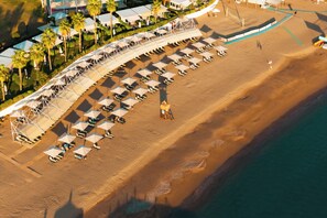 Private beach nearby, beach cabanas, sun-loungers, beach umbrellas