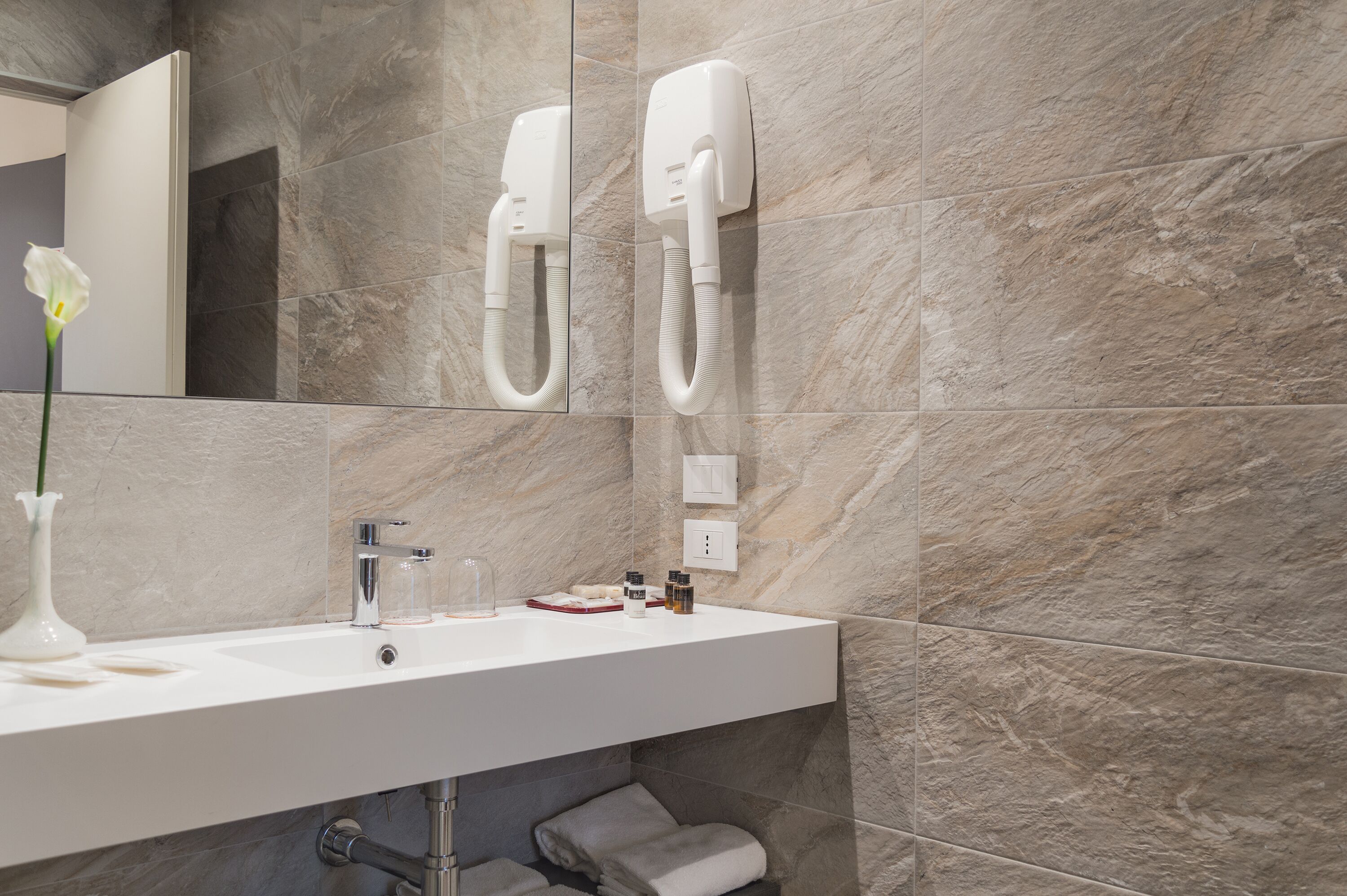 double or twin room | bathroom | free toiletries, hair dryer, bidet, towels