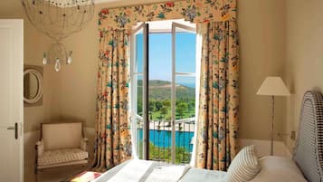 Suite Ejecutiva con acceso al Spa | 5 dormitorios, minibar, caja fuerte y escritorio