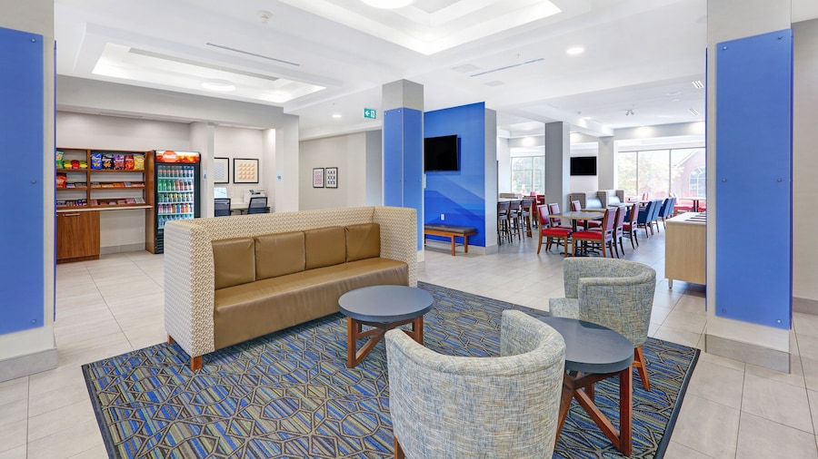 Holiday Inn Express & Suites Woodstock South by IHG