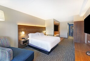 Suite, 1 cama King size, hidromasaje | Ropa de cama de alta calidad y camas con pillow-top 