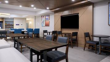 Free buffet breakfast