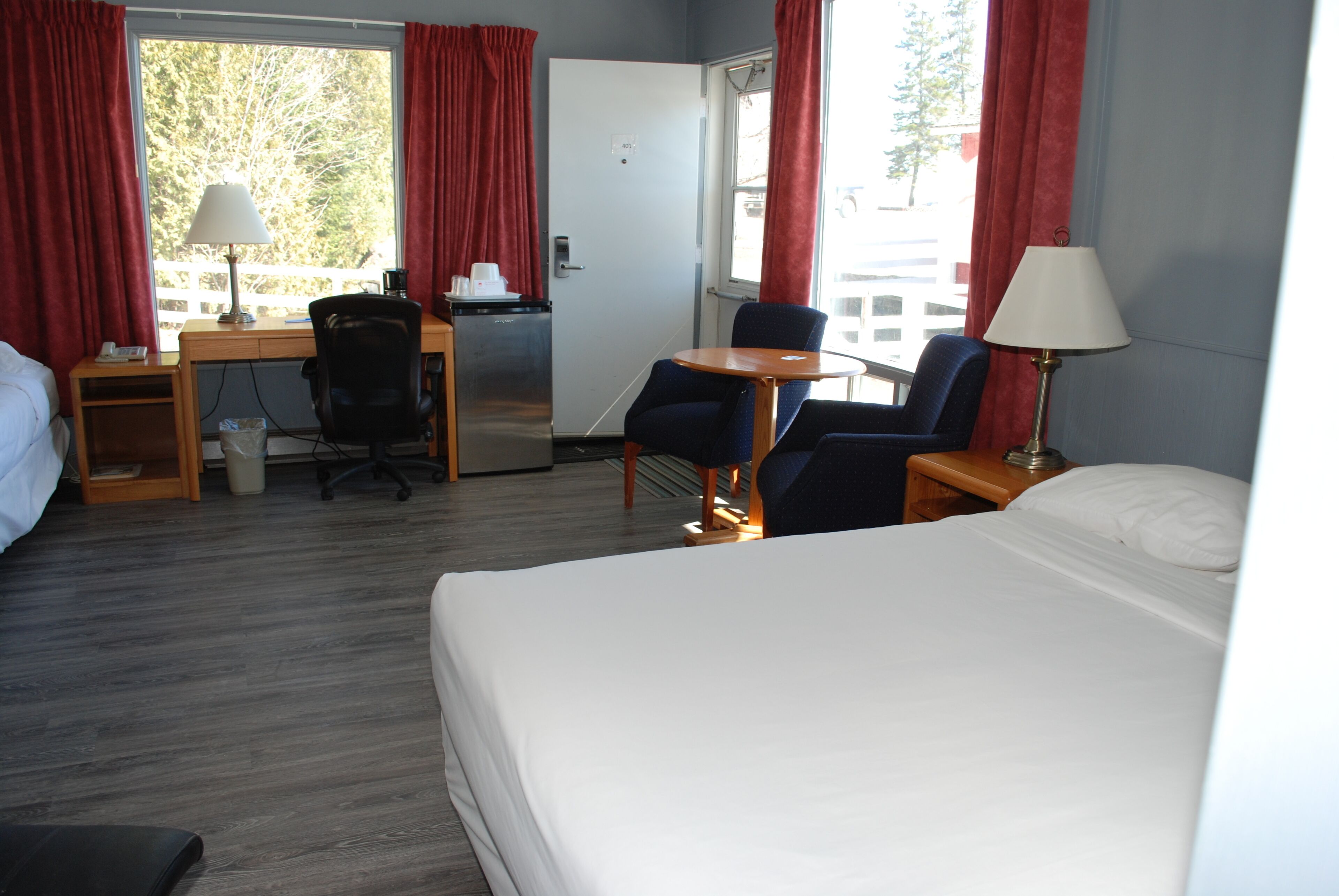 Standard Room, 2 Double Beds, Non Smoking | Desk, iron/ironing board, free cribs/infant beds, rollaway beds
