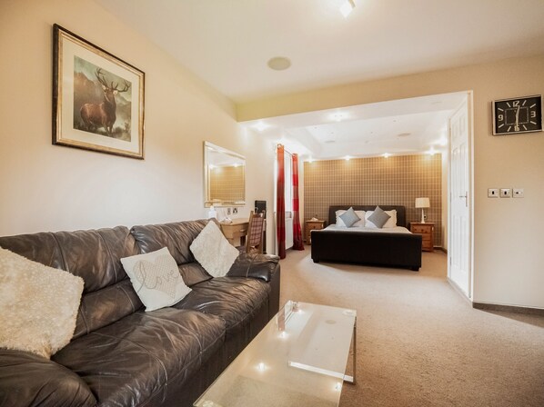 Superior Suite, 1 Queen Bed