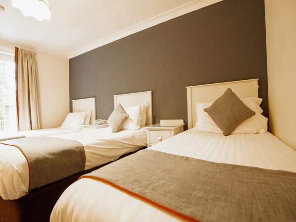 Deluxe Triple Room | Iron/ironing board, free WiFi, bed sheets - The Gables Hotel (Gretna)