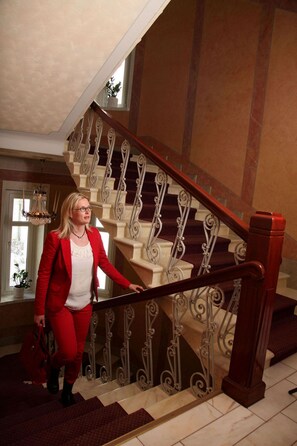 Hochwertige Bettwaren, Minibar, Zimmersafe, Schreibtisch