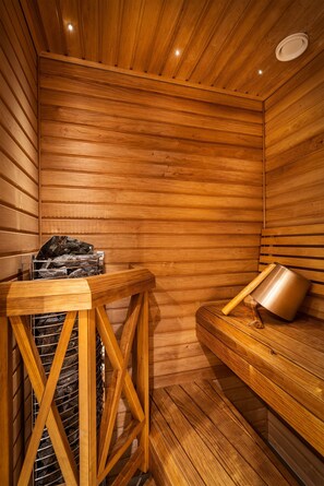 Premium bedding, minibar, in-room safe, desk - Hotel Astor (Vaasa)