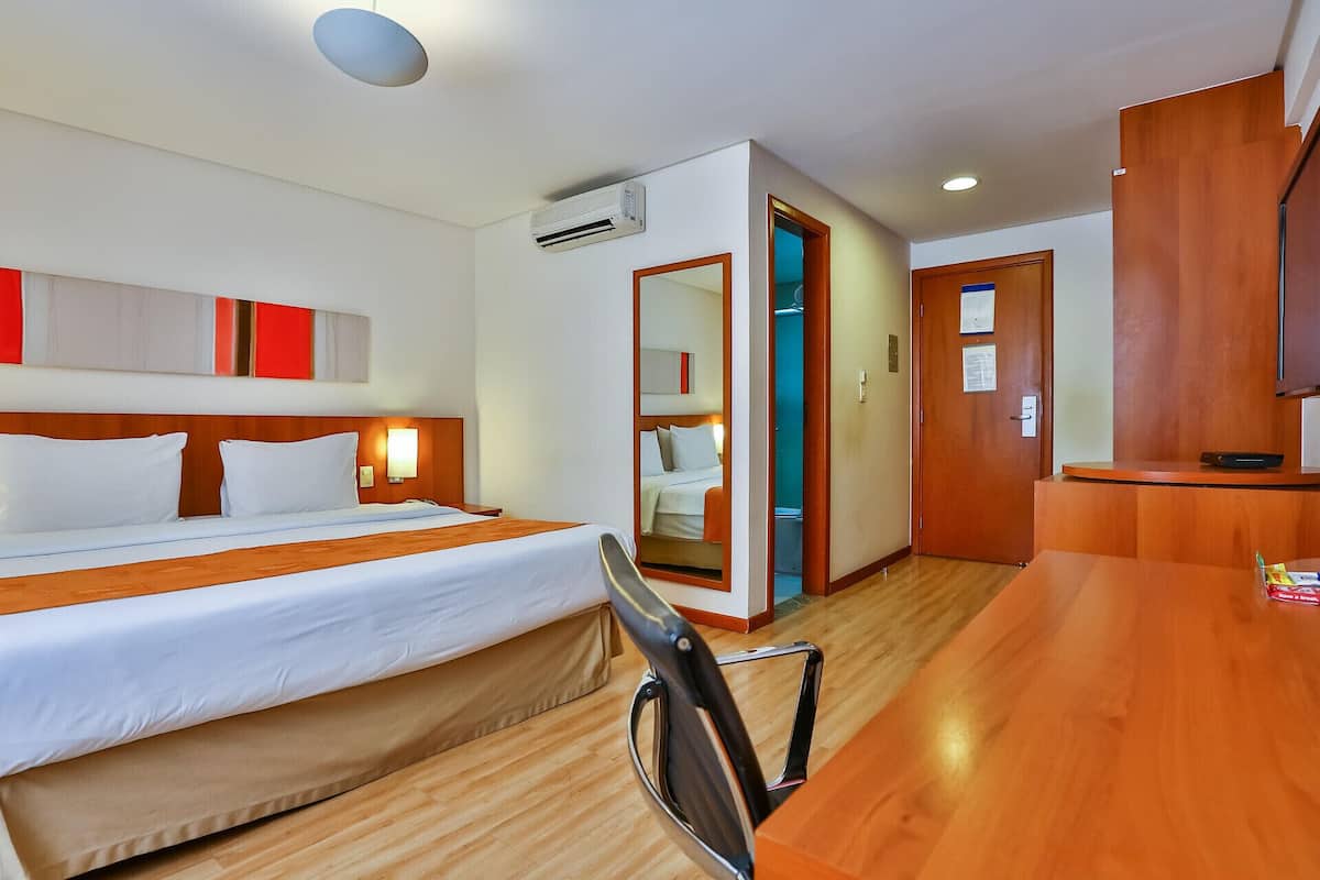 1 bedroom, minibar, in-room safe, desk