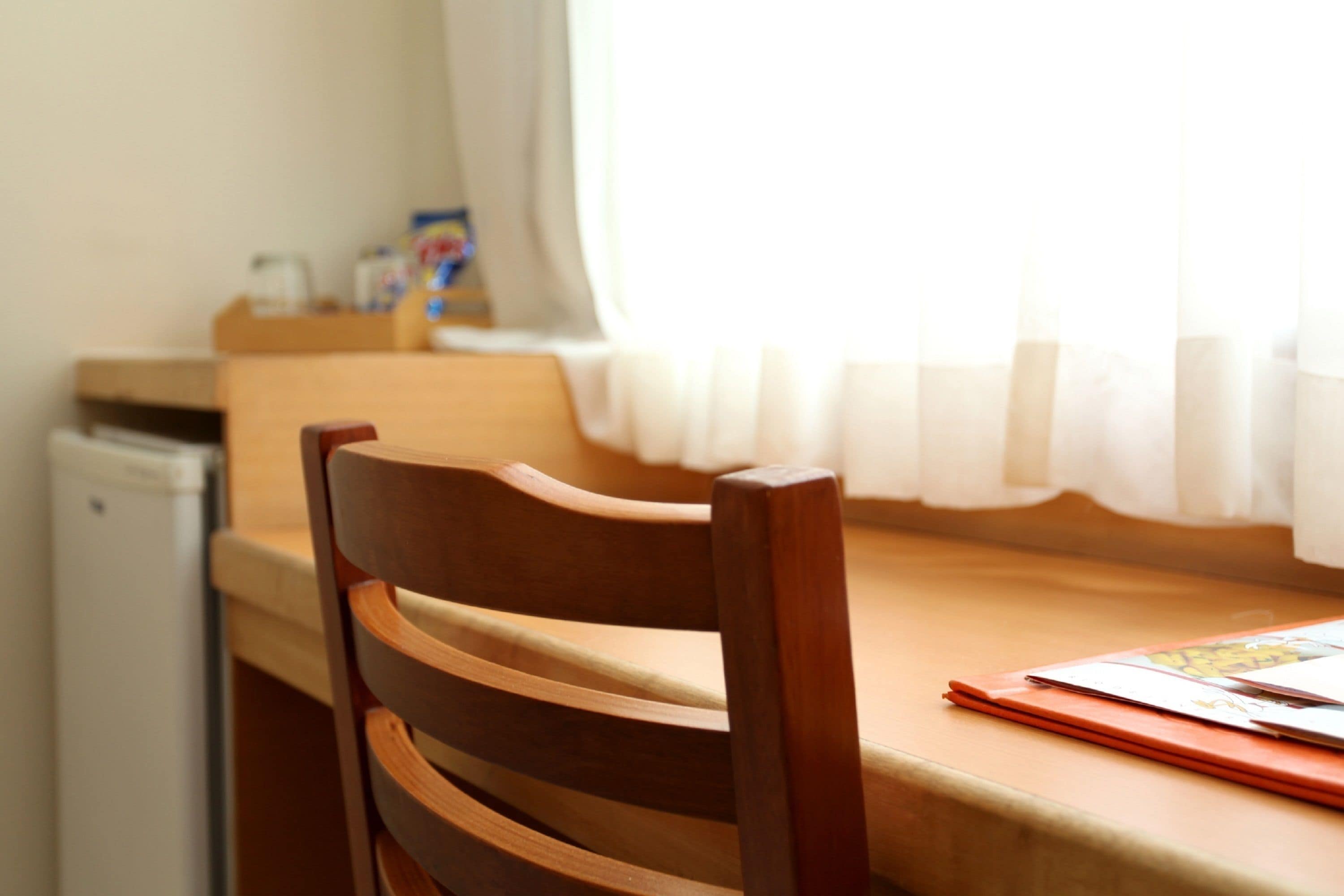 hypo-allergenic bedding, minibar, in-room safe, soundproofing