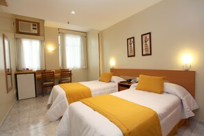 Literie hypoallergénique, minibar, coffres-forts dans les chambres