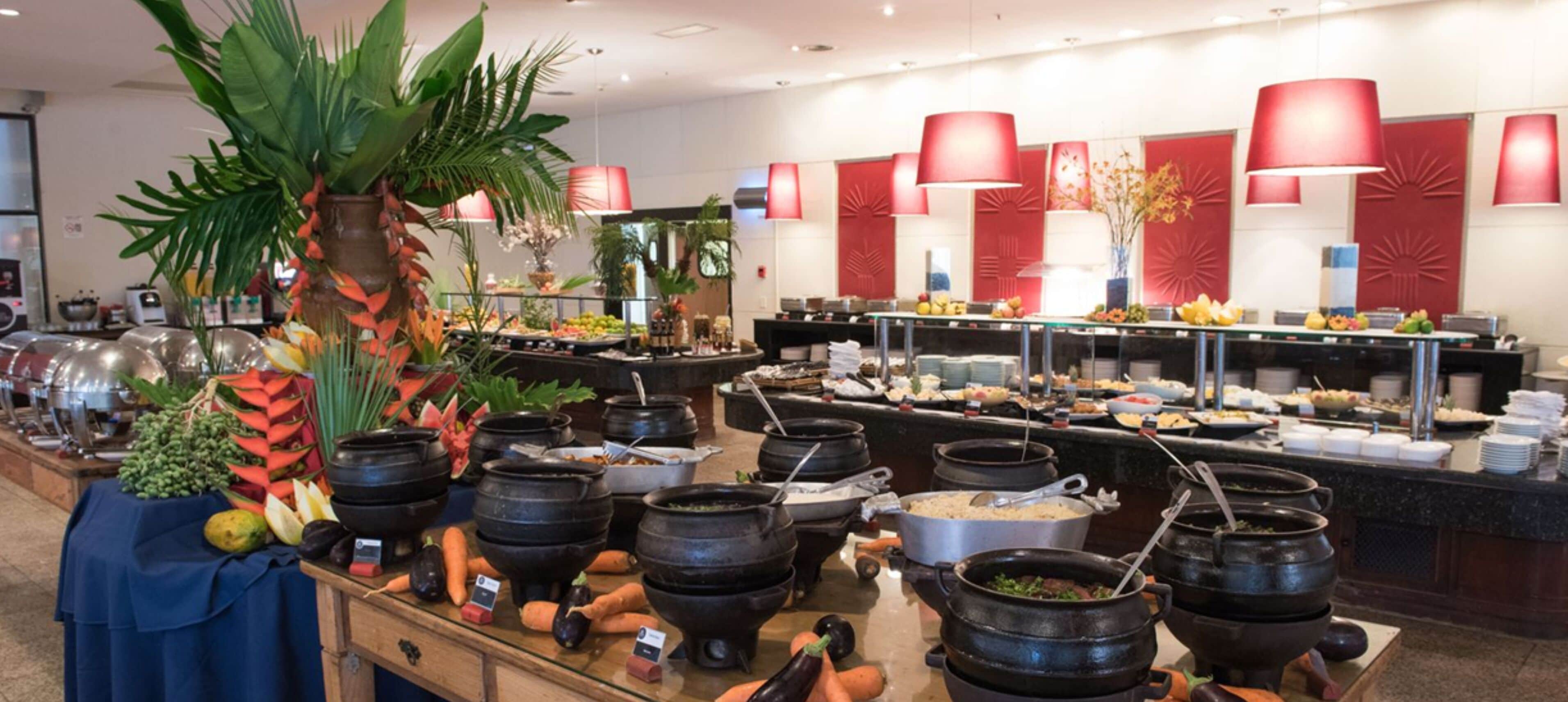 3 restaurantes, café da manhã, culinária brasileira