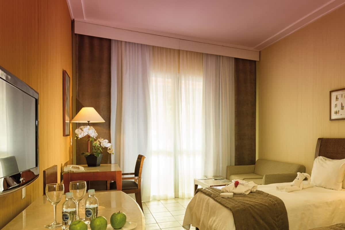 1 bedroom, minibar, in-room safe, desk