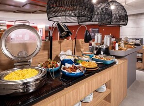 Daily buffet breakfast for a fee - Hotel Sibara Spa & Convenções (Balneário Camboriú)