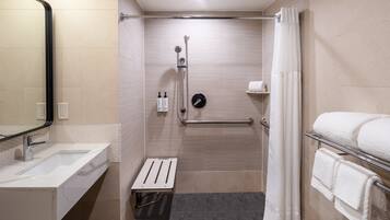 Designer-Toilettenartikel, Haartrockner, Handtücher, Toilettenpapier