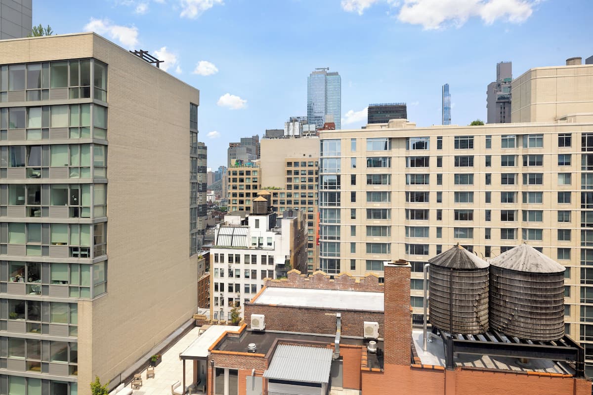 1 bedroom, premium bedding, pillow-top beds, in-room safe