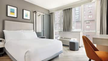 Hochwertige Bettwaren, Pillowtop-Betten, Zimmersafe, Schreibtisch