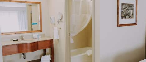 Two queens studio suite non smoking | Bathroom | Combined shower/tub, hair dryer, towels