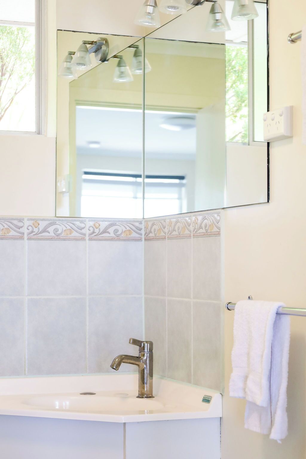 1 room studio apartment | bathroom | shower, free toiletries, hair dryer, bathrobes