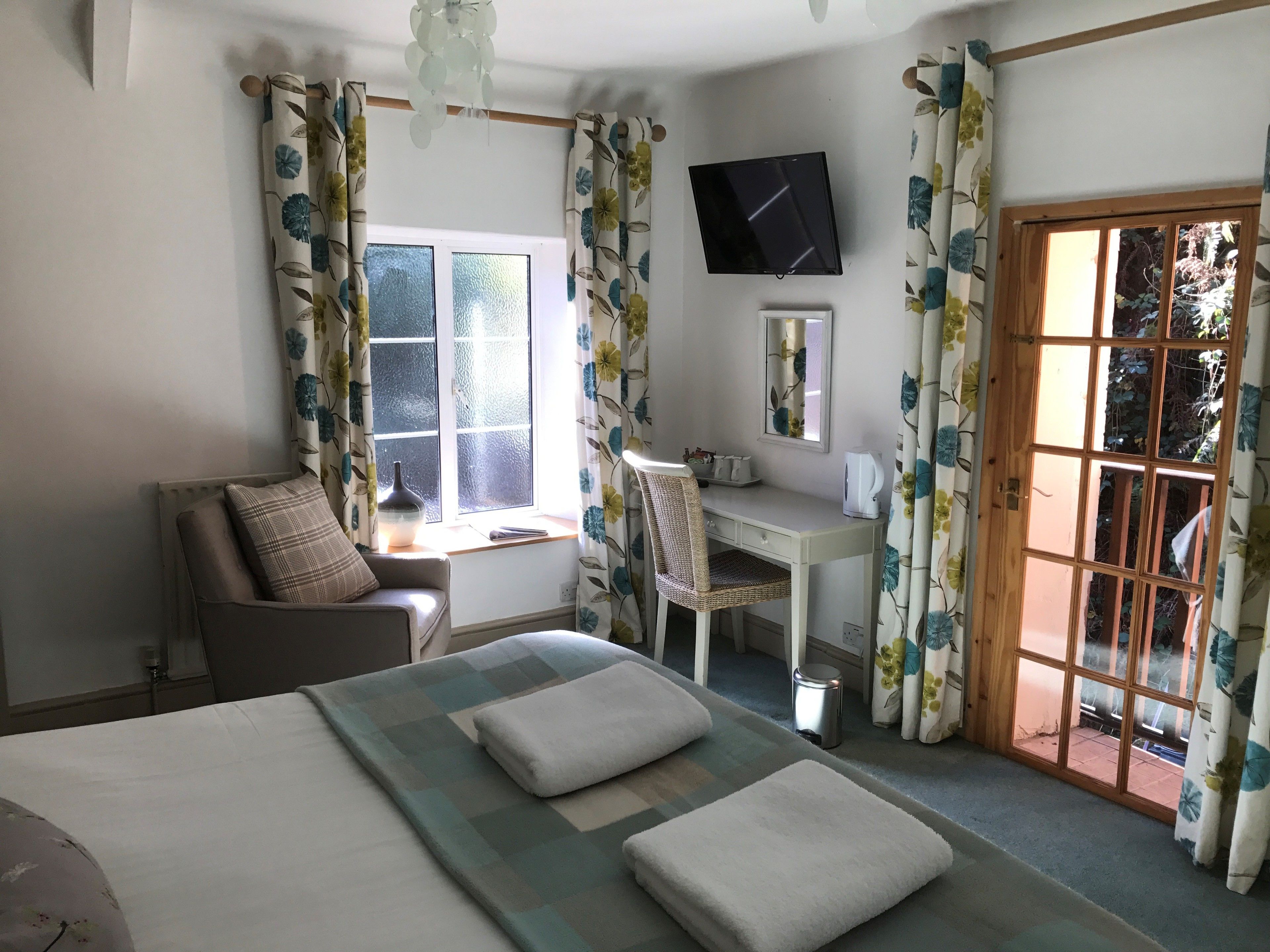 classic double room | premium bedding, in-room safe, individually decorated, blackout curtains