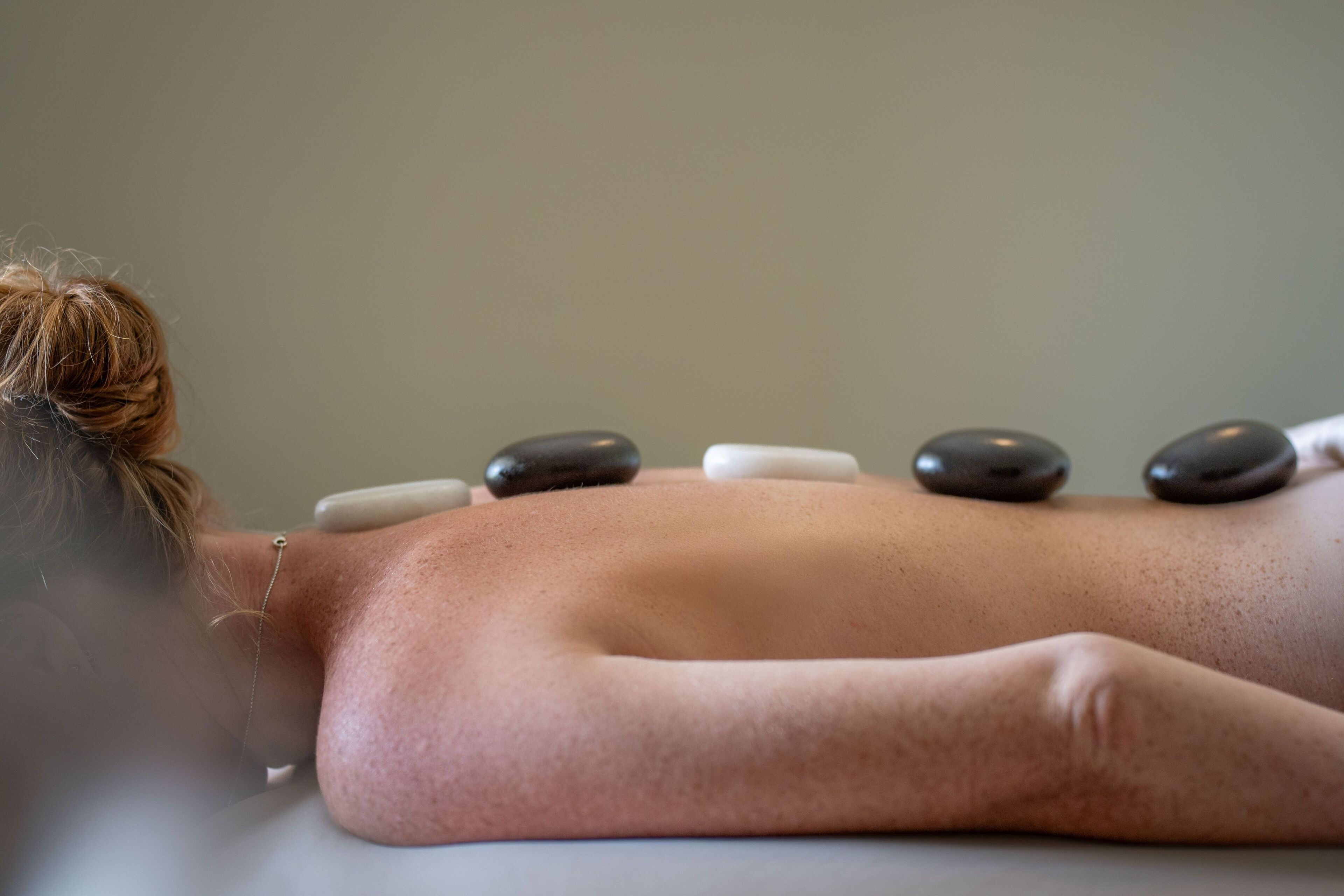 Couples treatment rooms, body treatments, hydrotherapy, aromatherapy