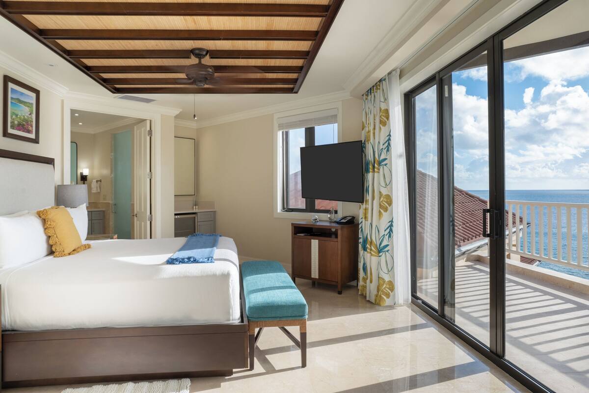 4 bedrooms, egyptian cotton sheets, premium bedding, down duvets