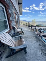 Deluxe Room, 1 Queen Bed, Non Smoking, Balcony (Room 301) | Balcony view