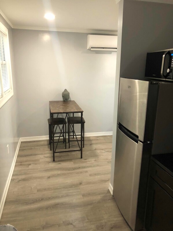 In-room dining - The Coast (Westerly)