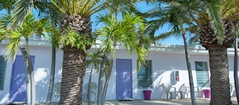 Siesta Motel