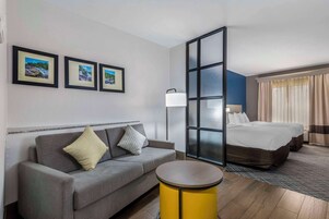 Decoración personalizada, muebles diferentes y escritorio