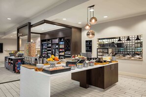 Breakfast for a fee - Hilton Garden Inn Great Falls (Great Falls)