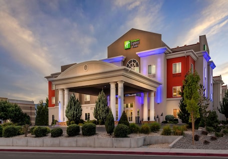Exterior. Holiday Inn Express Reno Airport by IHG