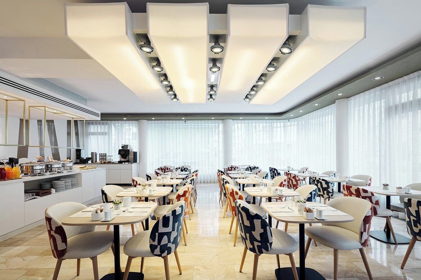 Photo - Eurostars Embassy