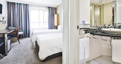 Holiday Inn Express Sandton Woodmead by IHG