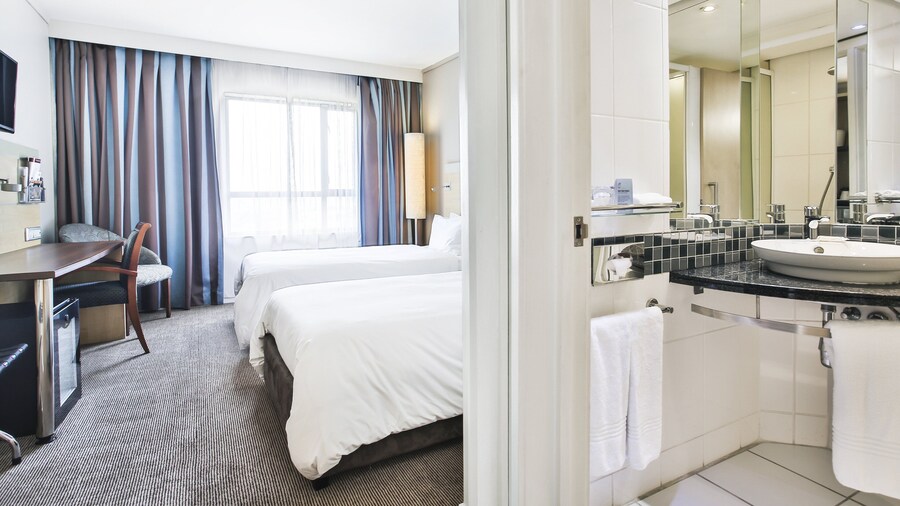 Holiday Inn Express Sandton Woodmead by IHG