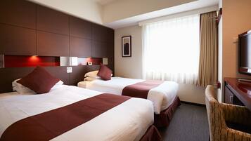 مكتب وواي فاي مجانًا وملاءات أسرّة