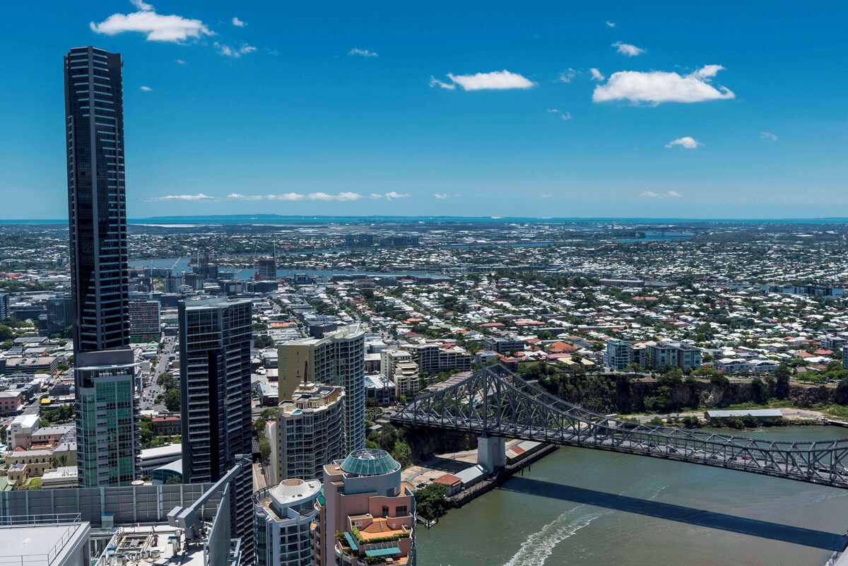 Oaks Brisbane Aurora Suites