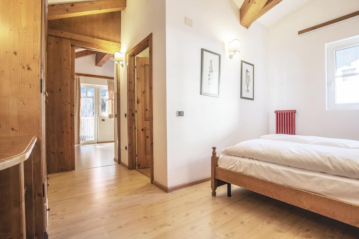 Appartamento, 1 camera da letto | 1 camera, una cassaforte in camera, tende oscuranti
