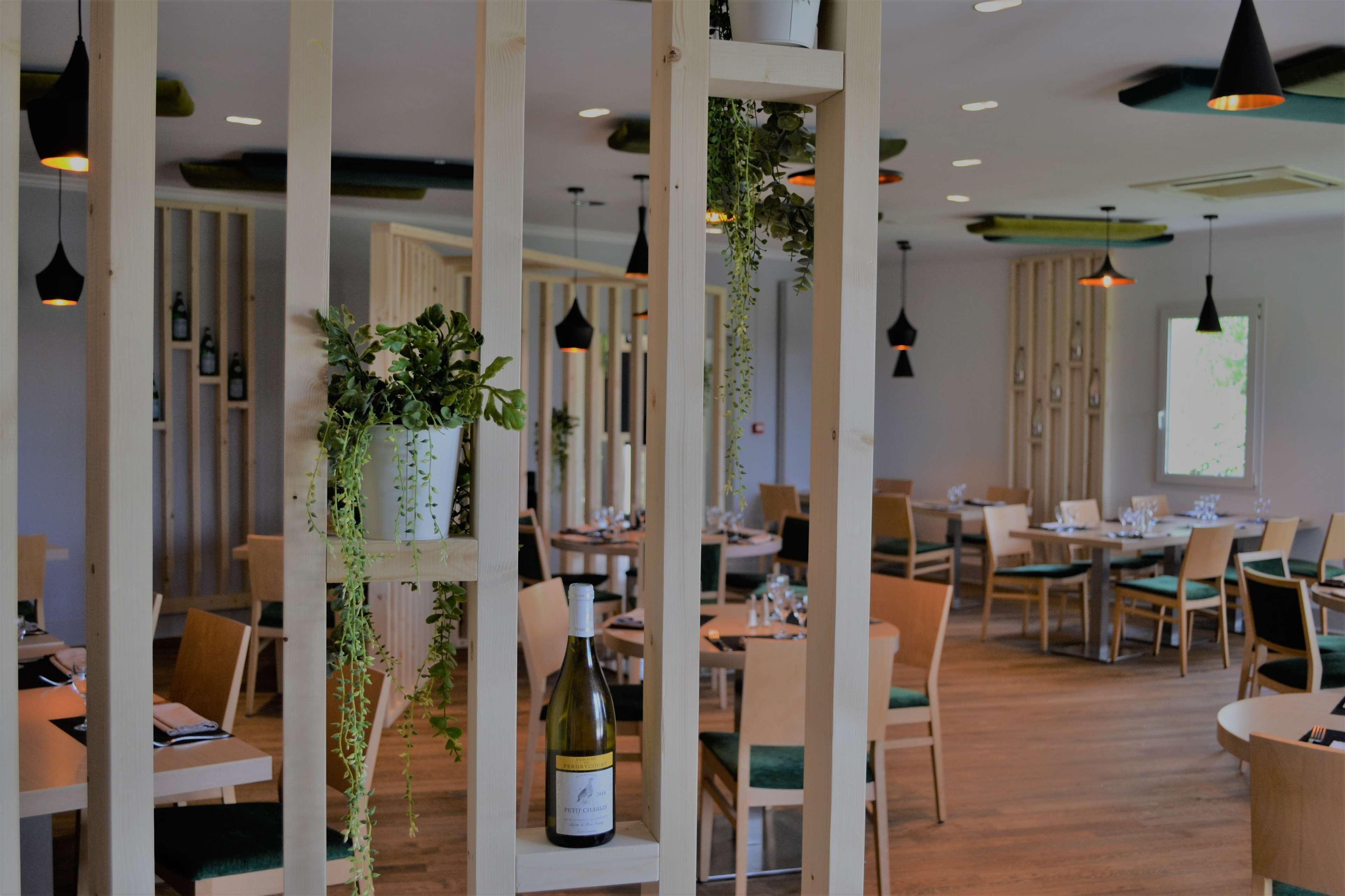 تقديم الغداء والعشاء، الأطباق الإقليمية